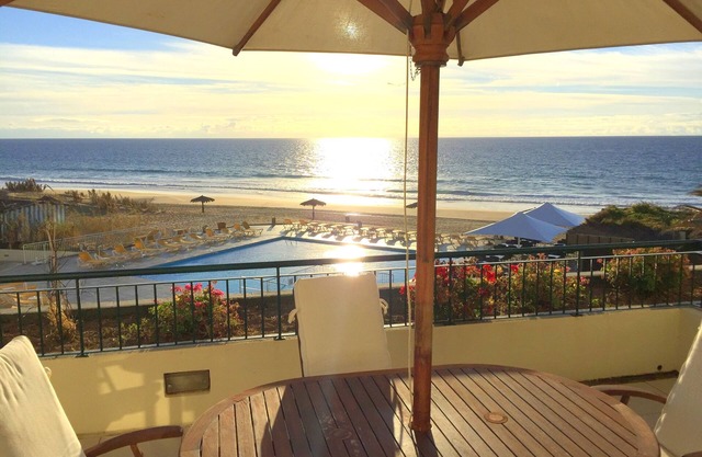 Impresionante vista en Porto Santo - T2 con playa, piscina y terraza