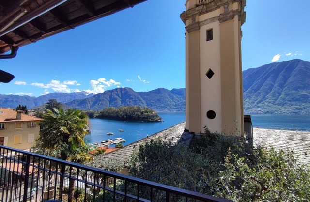 Estupenda casa de vacaciones con WIFI, TV, balcón, mascotas permitida y aparcamiento