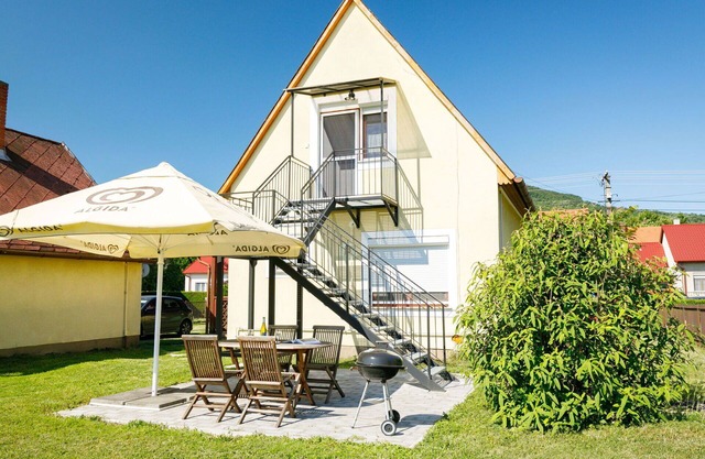 Maravillosa casa de vacaciones para 4 personas con A/C, WIFI, TV, balcón y aparcamiento