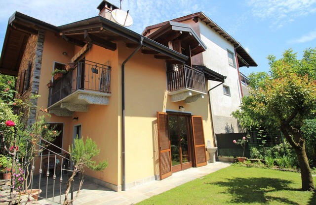 Maravillosa casa de vacaciones para 5 personas con WIFI, TV y balcón