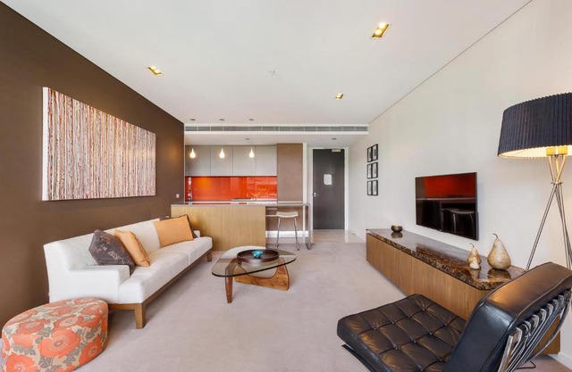Stylish 1 bdrm Camperdown - Car park, Gym & Pool