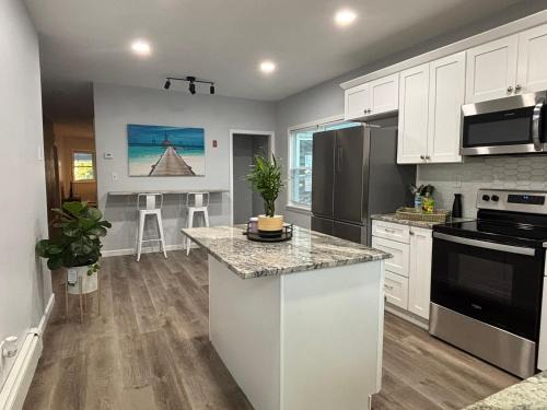 Stylish 3 bedroom near Downtown Providence & Providence College