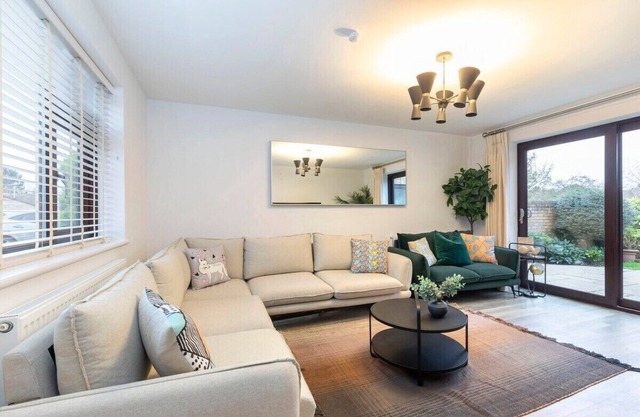 Peaceful 5-Bed Detached Home