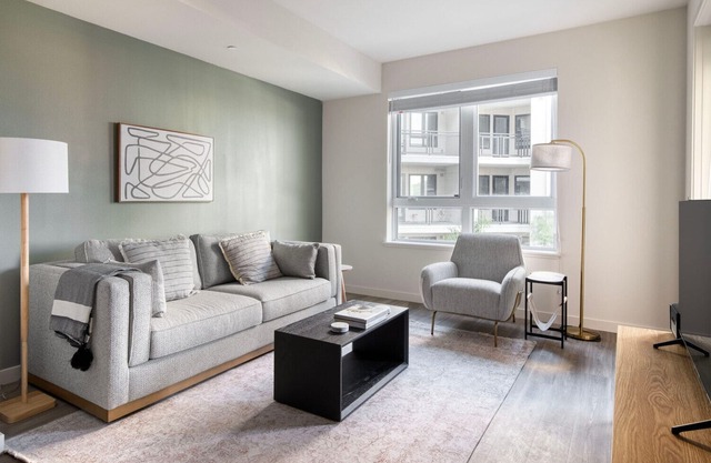 Stylish Emeryville 1BR w/ BBQ & Gym, nr Restaurants, by Blueground