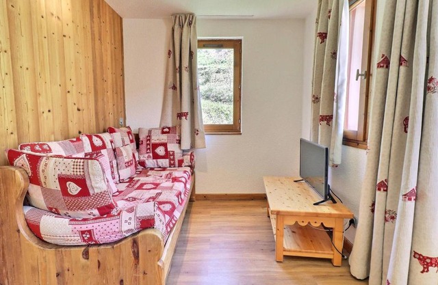 Sublime Appartement 2 pièces cabine pour 6 personnes - La Tania, skis aux pieds - FR-1-182A-32