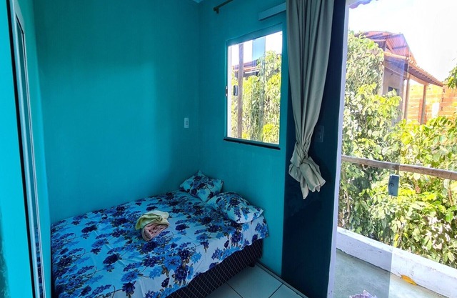 Suite con baño privado, entrada individual y cocina exterior.