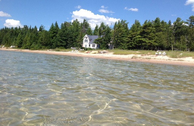 Paraíso de verano, otoño e invierno. En el agua. 5 minutos. a Harbor Springs, esquiar!