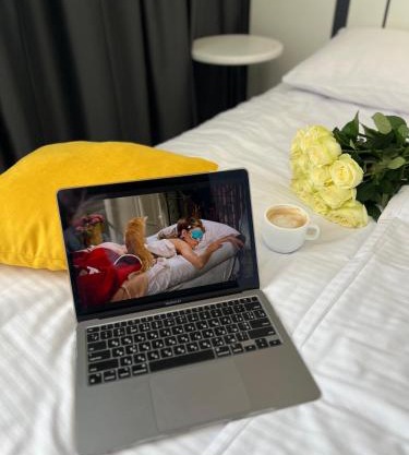 Sunday Hotel