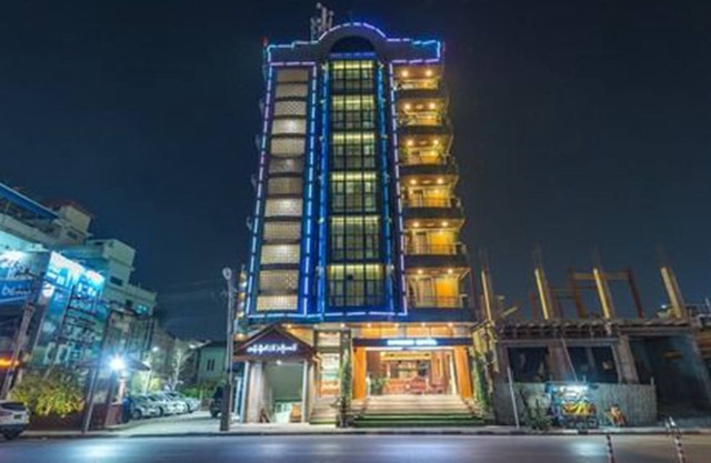 Sunrise Hotel