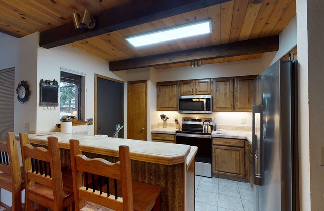 47 Tennis Village: condominio loft de 2 dormitorios / 2 baños en Sunriver, capacidad para 6