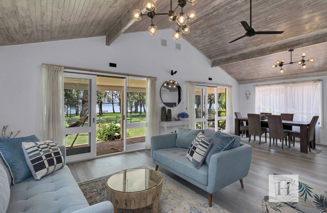 Sunset Escape - Reserve Waterfront w/ Kayaks