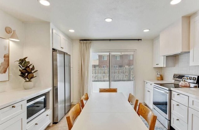 Paradise Point | 2 Houses | 2 Hot Tubs | Sleeps 15