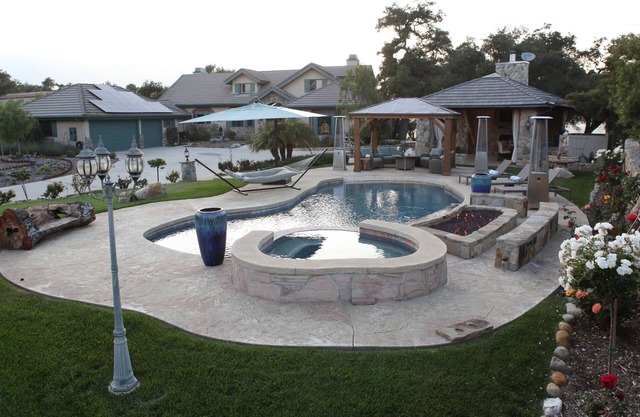 Sunset View Oasis. Saltwater Pool + Spa, Sauna de infrarrojos, Cocina al aire libre: 8 personas