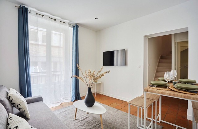 Superb Apartment Louvre Museum 2 Bedrooms
