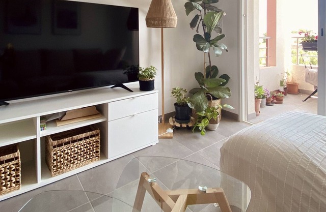 Superb new T2. Very close to the beach! From 2 to 4 people.