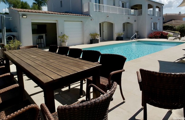 Superbe Villa 3 Étoiles Avec Piscine et Sauna, vue mer Panoramique