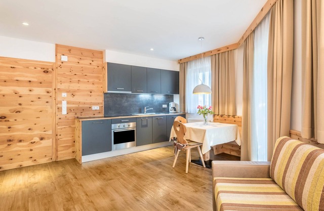 Apartamento Superior 'Marialisa Apt Rose' con vistas a la montaña, bañera de hidromasaje y Wi-Fi