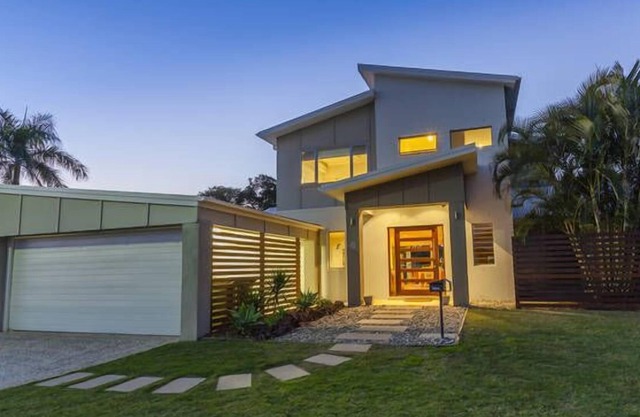 Surfers Beach Retreat