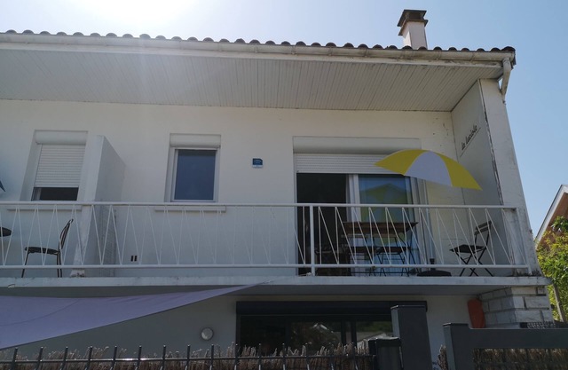 Apartamento T2 junto al mar