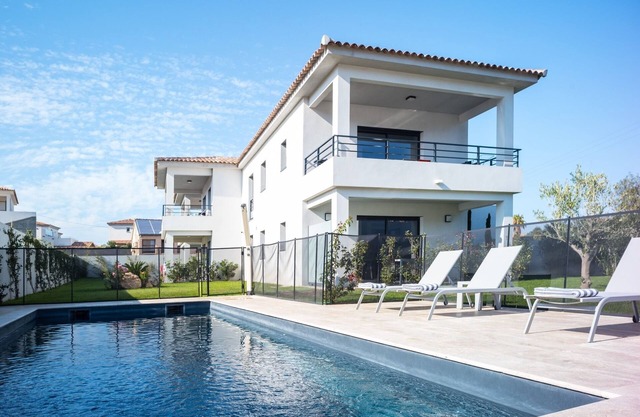 T3 RESIDENCE PETRADORU ILE-ROUSSE CHARM CONFORT PISCINA