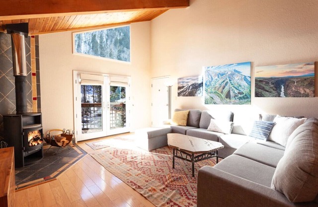 Taos Ski Valley Retreat