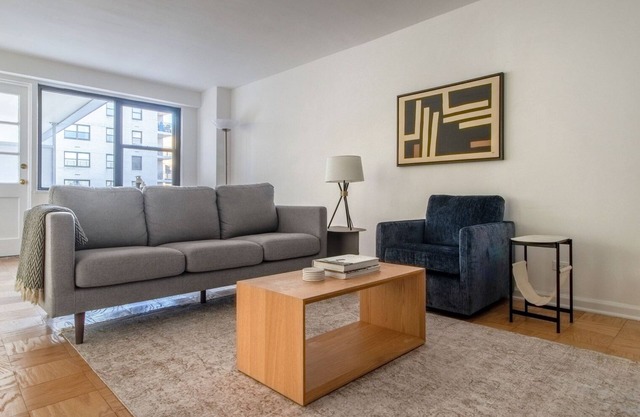 Tasteful UES 1BR w/ Gym & Pool, walk to Central Park, by Blueground