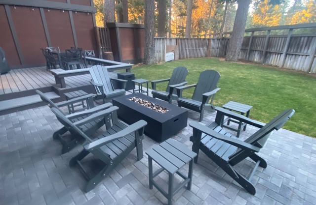 Condominio Tavern Shores al lado del lago Tahoe, el río Truckee, senderos y ciudad!