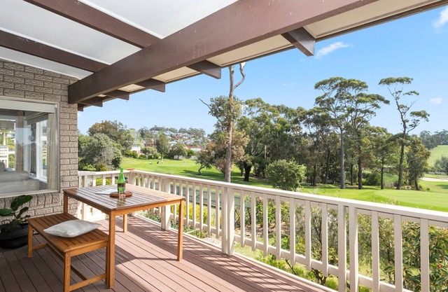 Tee to Sea - 19 Buchan St