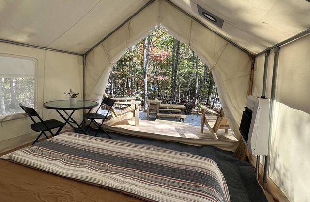 Tentrr Signature Site - Mountain Memories Retreat - Papa Bear Site
