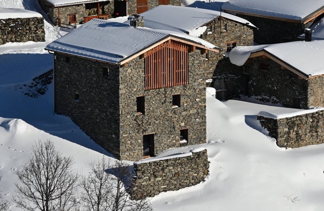 Magnificent chalet **** in a hamlet