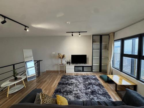 The AJ's Suites - Arte Cheras