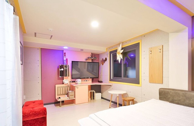 The Apple Hotel