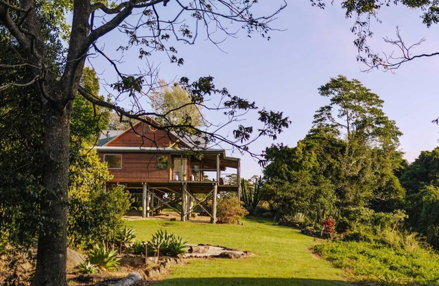 The Wolvi House - Scenic Mountain Retreat
