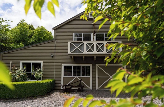 The Barn Taupō - You'll love staying in this peaceful, rustic location