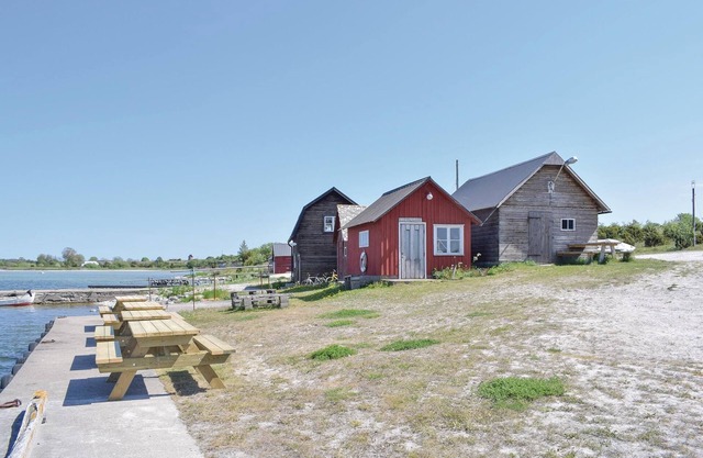 Alojamiento de 2 habitaciones en Katthammarsvik