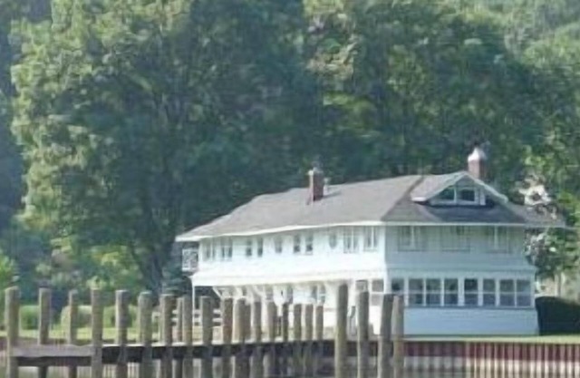 La casa del barco en Macatawa