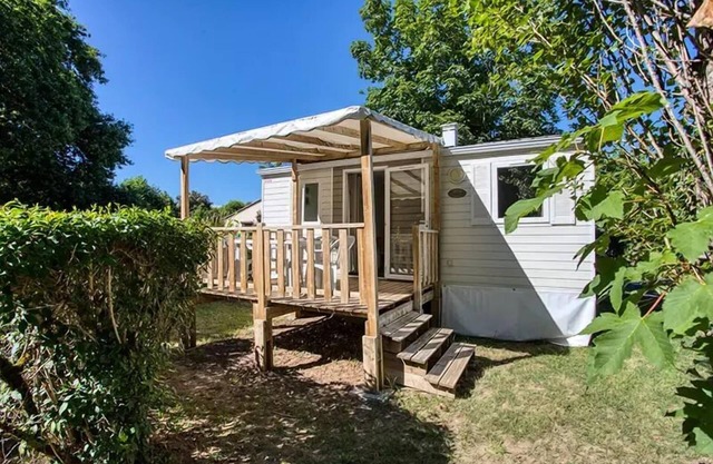 Camping Le Plein Air des Bories *** - Casa móvil Trigano 3 habitaciones 4 personas