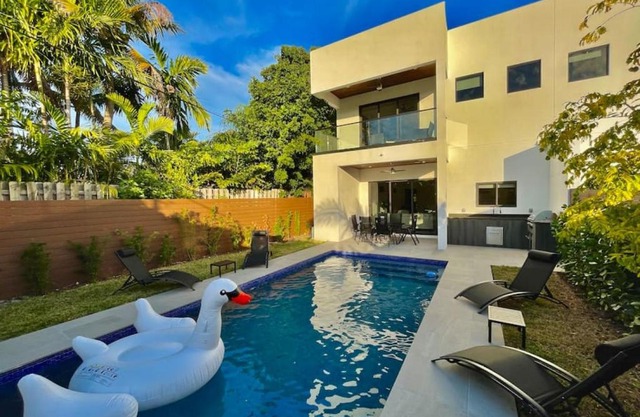 The Botanical Oasis Las Olas