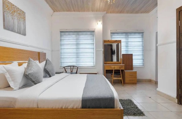 The Breeze Apartment