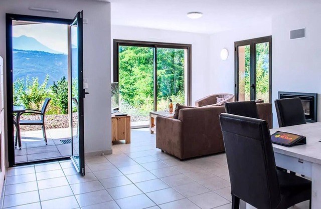 Le Clos de l'Ecrin du Lac *** - 10 Personas 5 Piezas