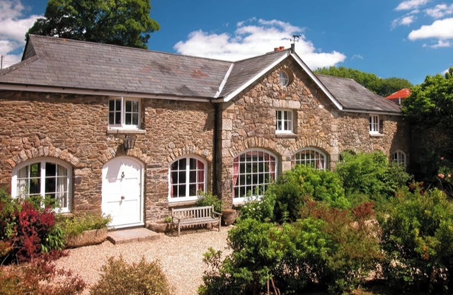 THE COACH HOUSE, pet friendly, luxury holiday cottage in Lydford