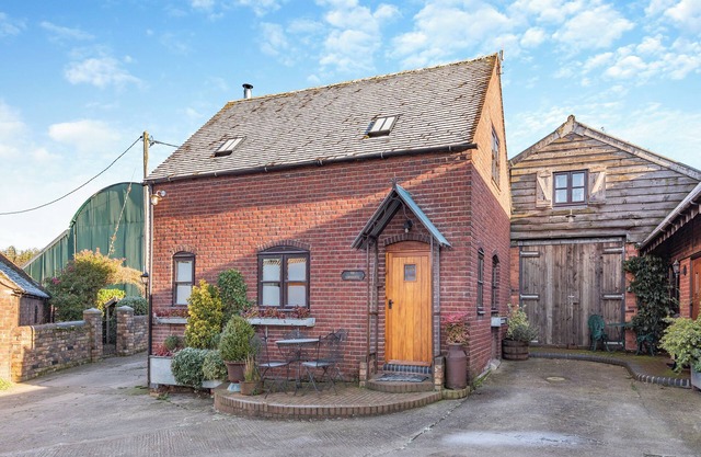 The Corn House - UK45530