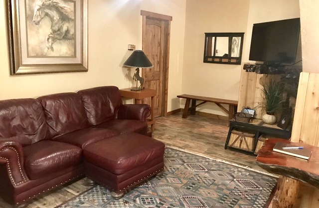 The Corral Apartamento de 2 habitaciones al lado de The Yellowstone Rive