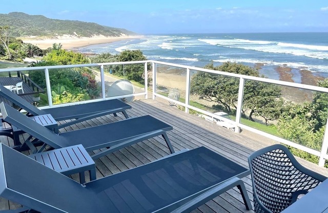 “The Cottage'' Morgan Bay with breathtaking views