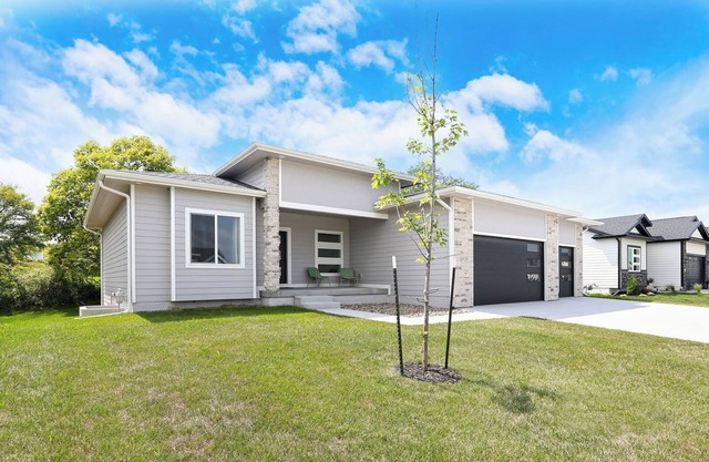 The Cove Vacation Home - Contemporary Ranch Near Saylorville Lake in Polk City!