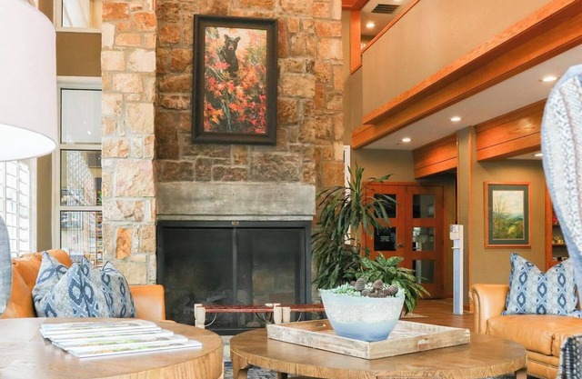 The Greystone Lodge on the River