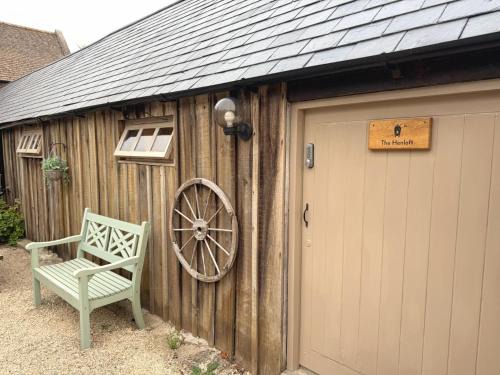 The Henloft Cotswolds Farm Stay With Pool