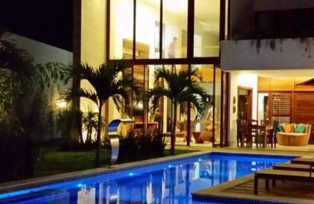LA CASA DE SUS SUEÑOS - Requinte, lujo y confort en el litoral de Bahía.