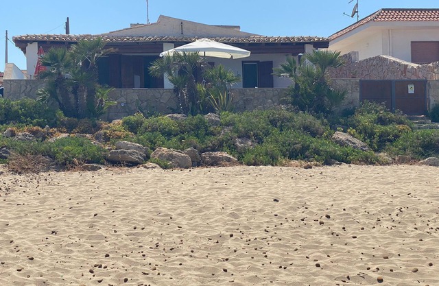 The House on the Beach: Dimora Elma