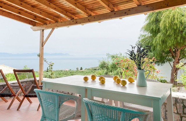 The Iconpainter's Villa Zaga With Shared Pool by JJ Hospitality-